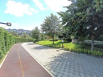 Exterior 9