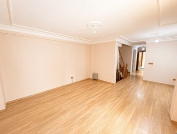Interior 3