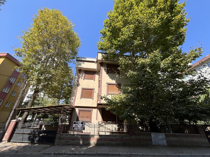 Image No.2-Maison / Villa de 6 chambres à vendre à Kartal