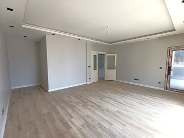 Interior 3
