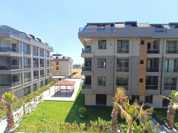 Exterior 4
