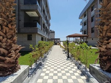 Exterior 3
