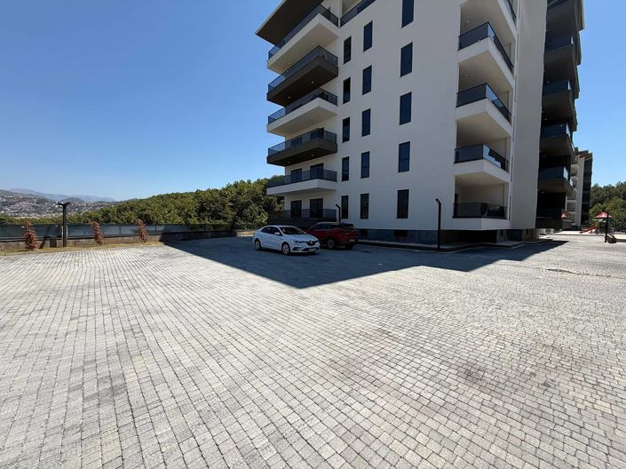 Image No.11-3 Bed Apartment for sale