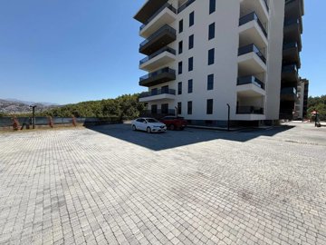Exterior 11
