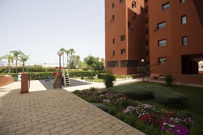 Exterior 3
