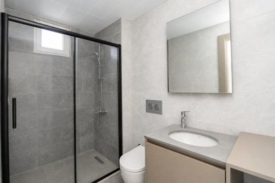 Interior 6