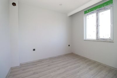Interior 4