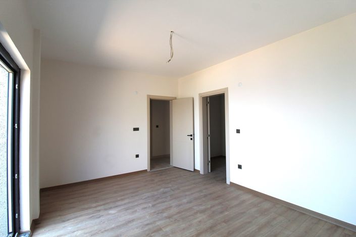 Image No.28-3 Bed Apartment for sale