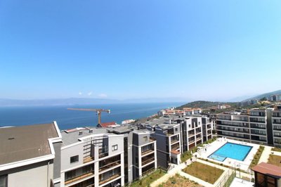 Exterior 3