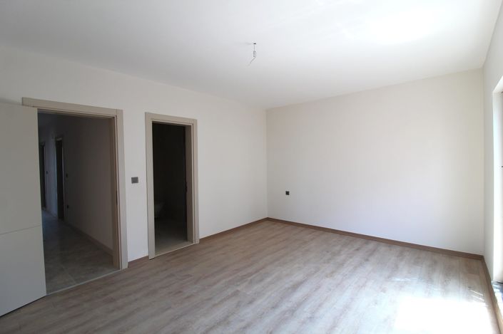 Image No.31-3 Bed Apartment for sale