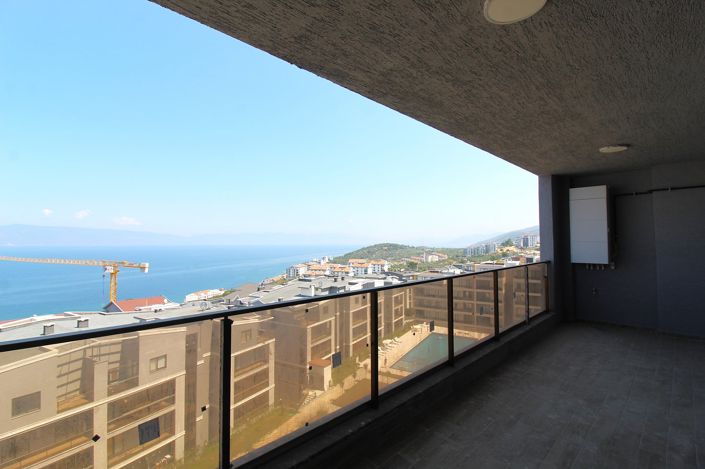 Image No.43-3 Bed Apartment for sale