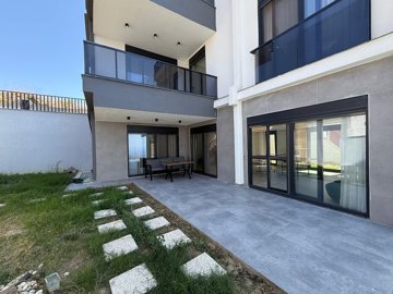 Exterior 13