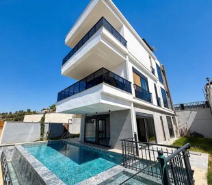 Exterior 6