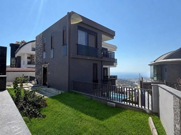 Exterior 9