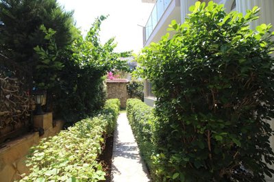 Exterior 6