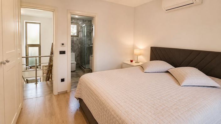 Image No.25-4 Bed House/Villa for sale