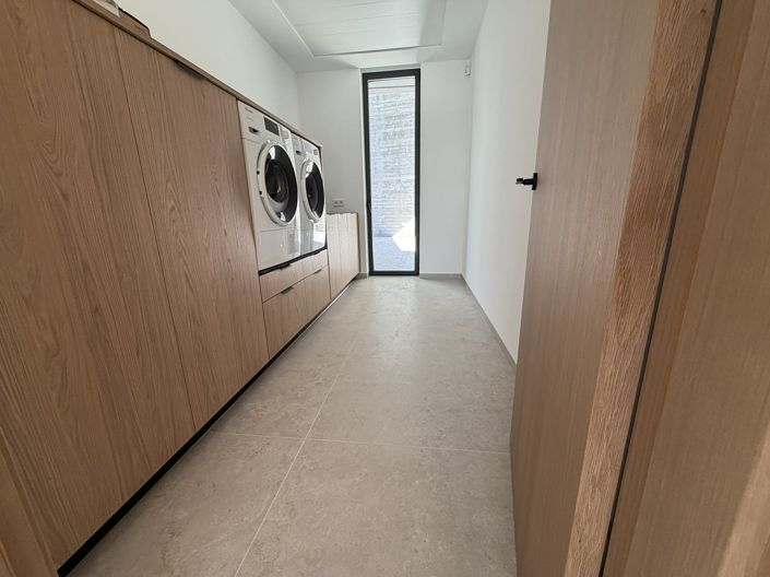 Image No.22-4 Bed House/Villa for sale