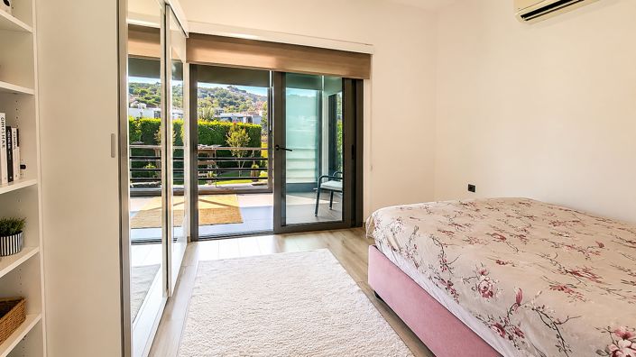 Image No.29-4 Bed House/Villa for sale