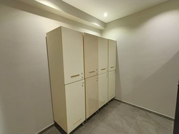 Exterior 14