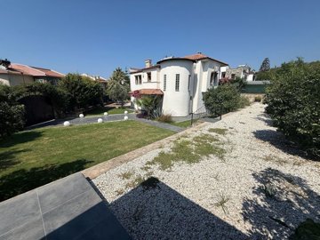 Exterior 4