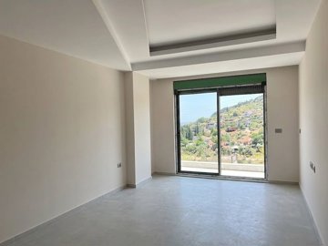 Interior 3