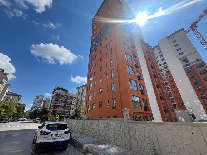 Image No.19-4 Bed Apartment for sale