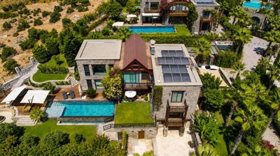Exterior 3