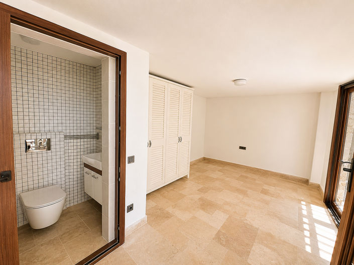 Image No.59-5 Bed House/Villa for sale