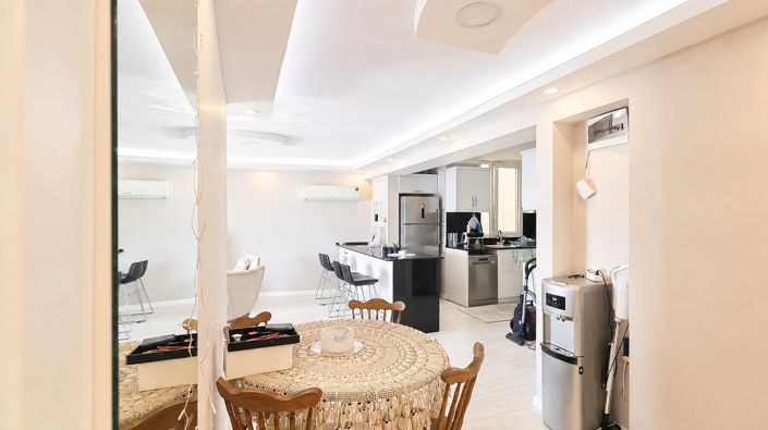 Image No.10-3 Bed Apartment for sale