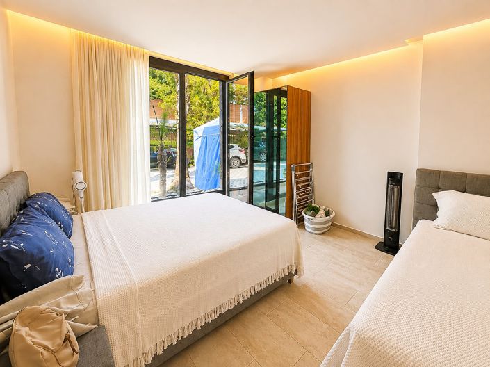 Image No.25-5 Bed House/Villa for sale