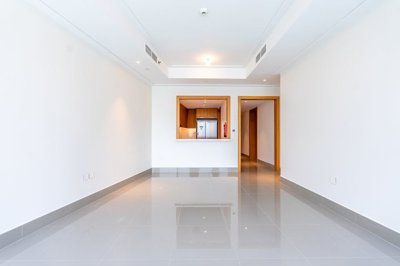 Interior 5