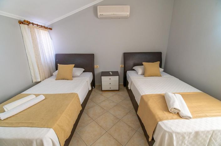 Image No.16-5 Bed House/Villa for sale