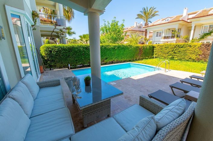 Image No.4-5 Bed House/Villa for sale