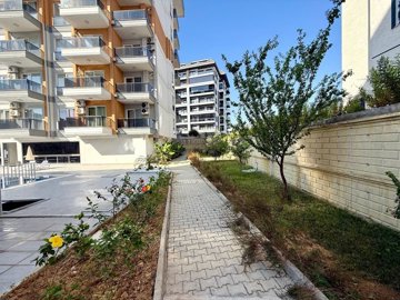 Exterior 6