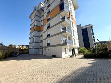 Exterior 8