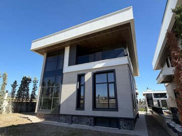 Exterior 7