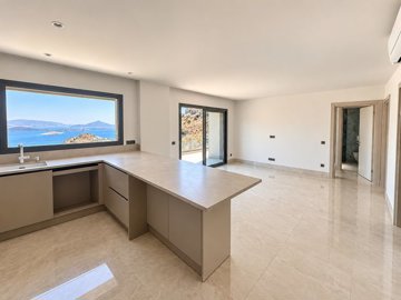 Interior 2