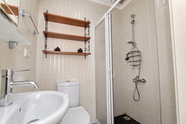 Image No.30-2 Bed Apartment for sale