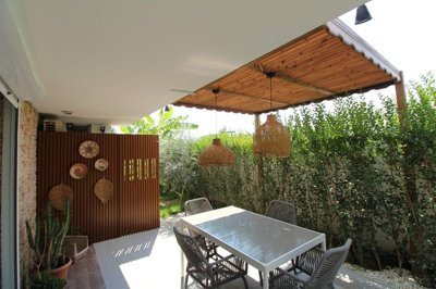 Exterior 10