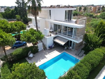 Exterior 3