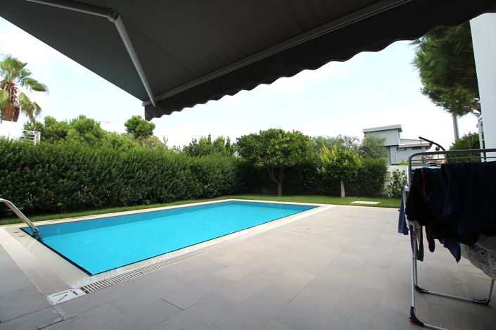 Image No.5-4 Bed House/Villa for sale