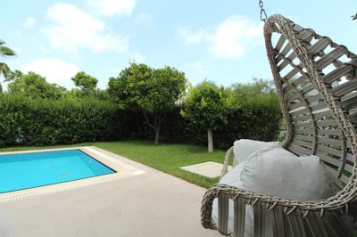 Exterior 6