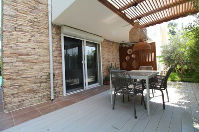 Exterior 9