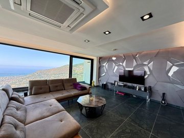 Interior 2