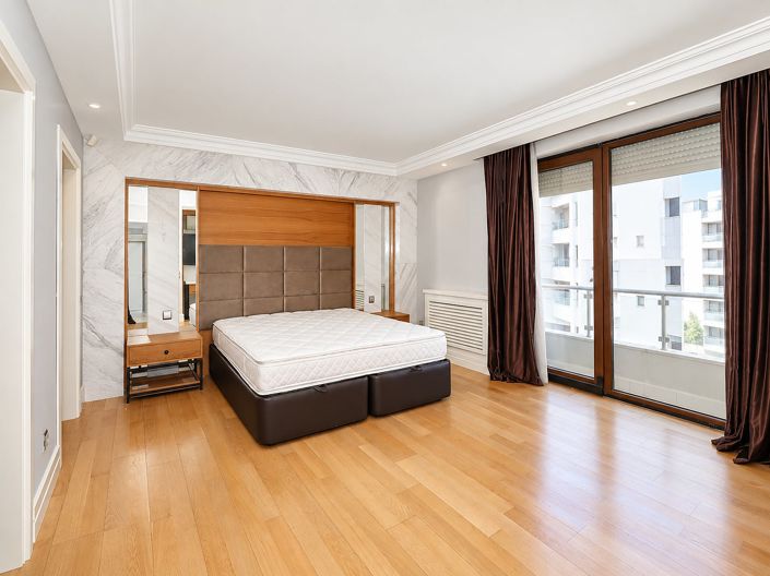 Image No.19-3 Bed Apartment for sale