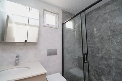 Interior 8