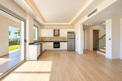 Interior 4