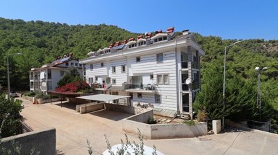 Exterior 1