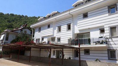 Exterior 3