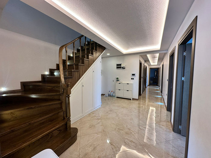 Image No.25-6 Bed Apartment for sale